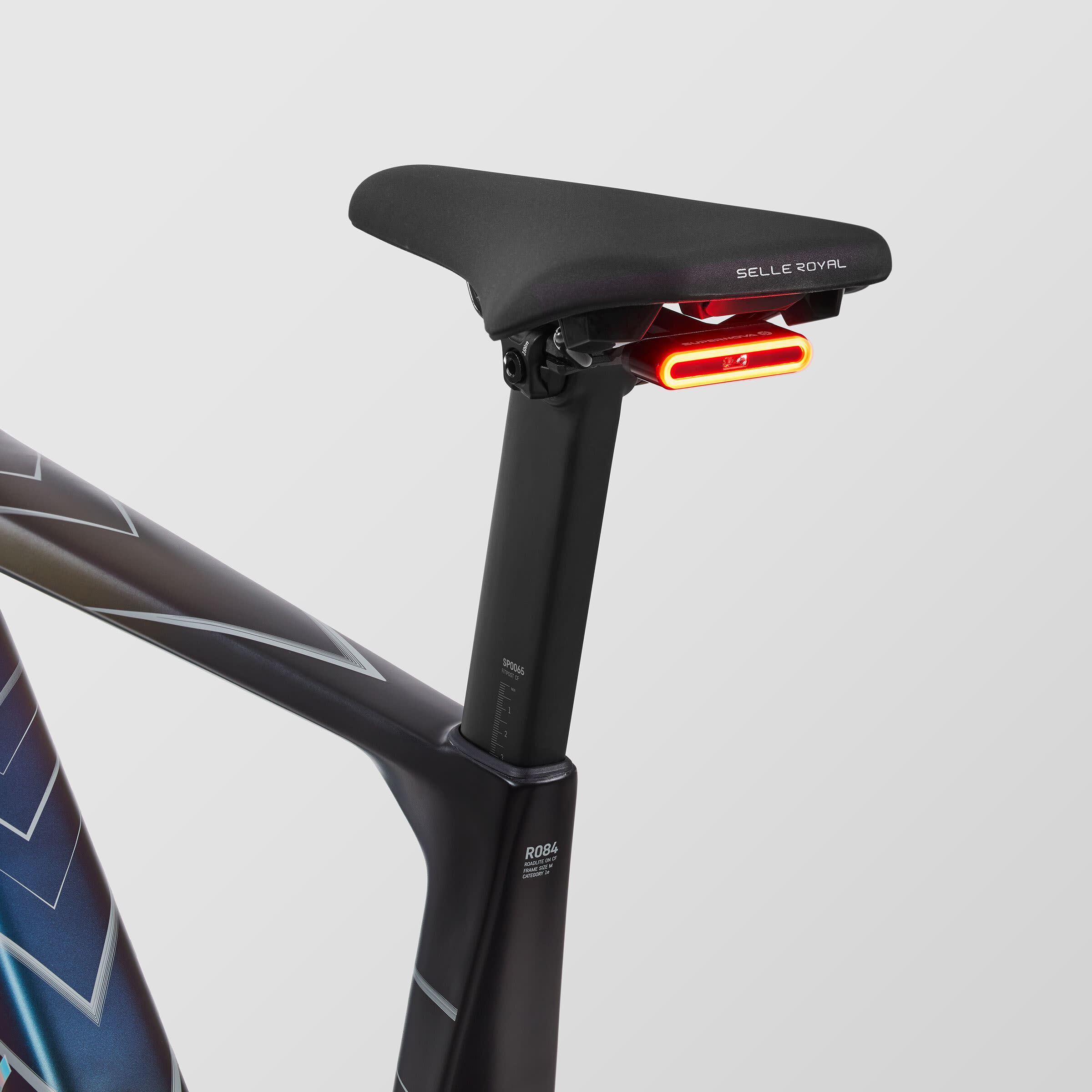 Roadlite:ONfly CF MACH874