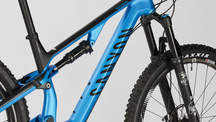 Neuron CF 9.0 SL Neuron CF 9.0 SL