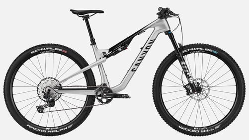 Lux Trail CF 7 Lux Trail CF 7