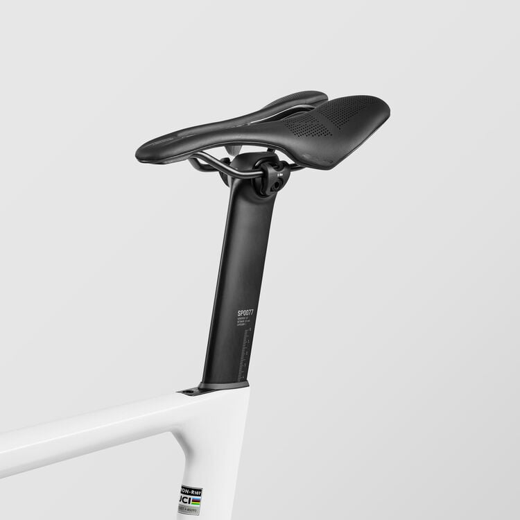 Aeroad CF SLX 7 Di2 C46 Aeroad CF SLX 7 Di2 C46