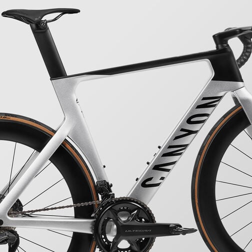 Aeroad CF SLX 8 Di2 Aeroad CF SLX 8 Di2