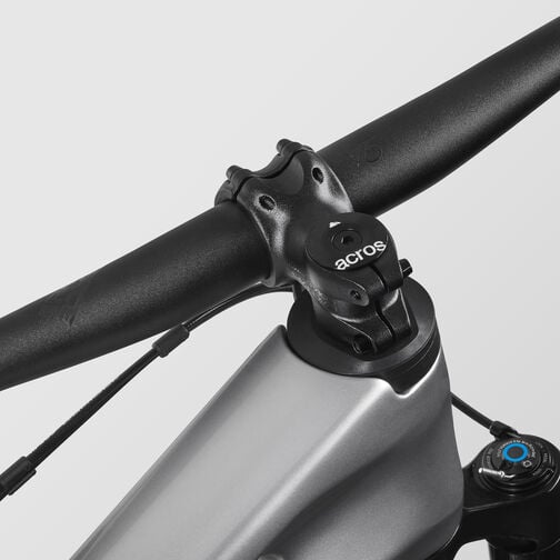 Lux Trail CF 9 Lux Trail CF 9