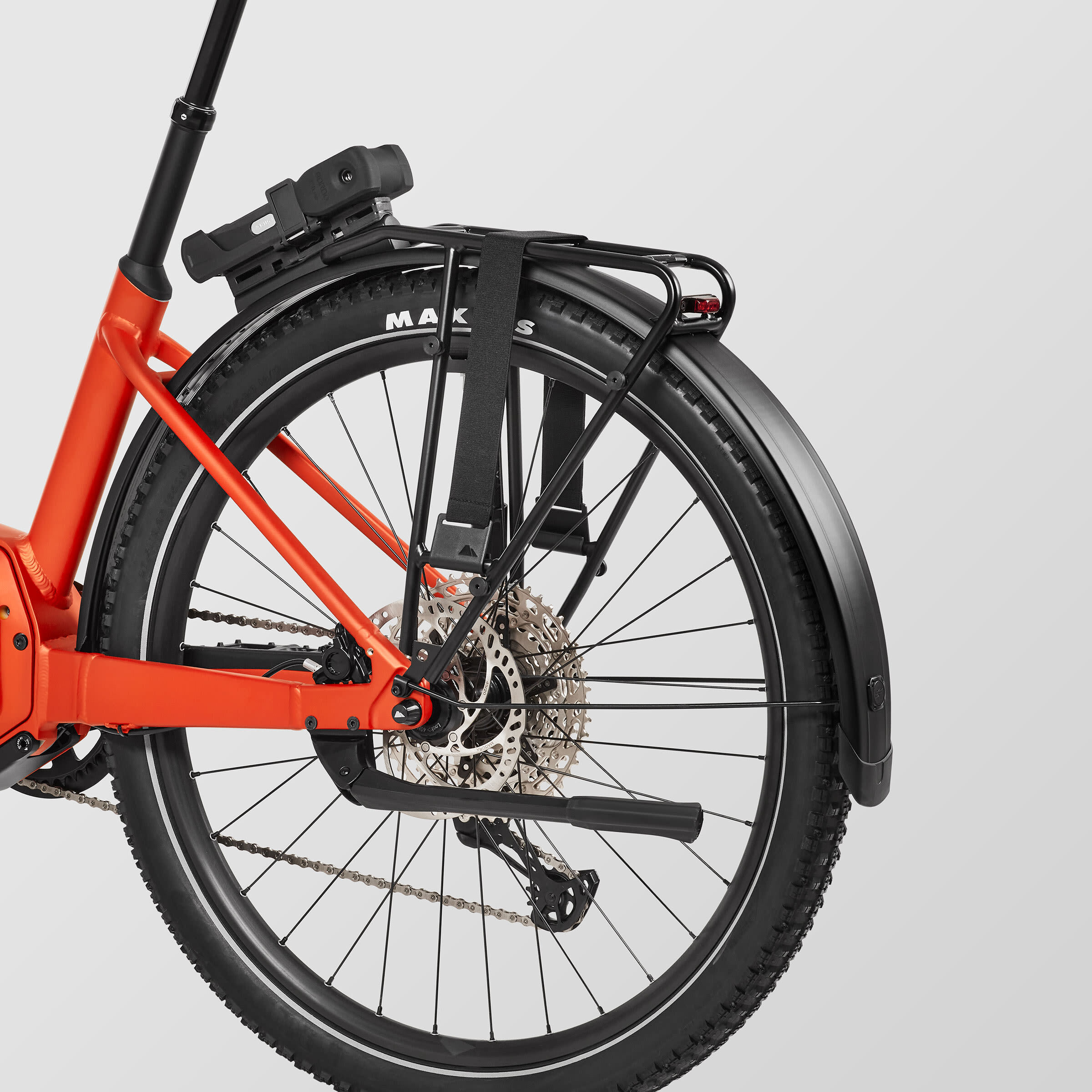 Pathlite:ON 6 SUV step-through