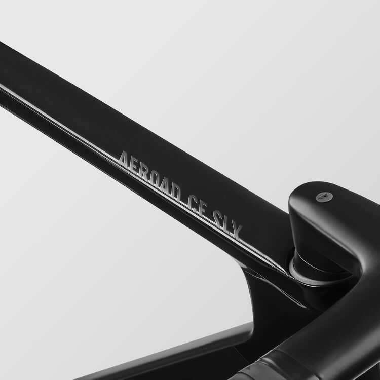 Aeroad CF SLX 8 eTap Aeroad CF SLX 8 eTap