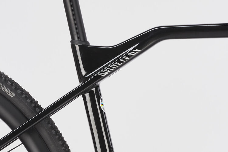 Inflite CF SLX 9 Inflite CF SLX 9