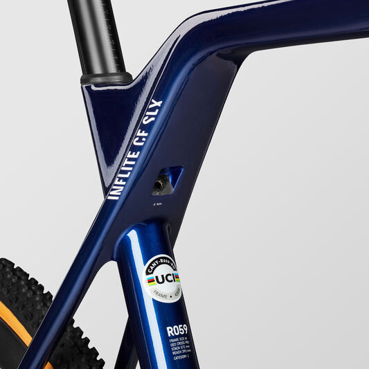 Inflite CF SLX 9 TEAM Inflite CF SLX 9 TEAM