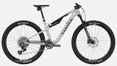 Lux Trail CF 9 Lux Trail CF 9