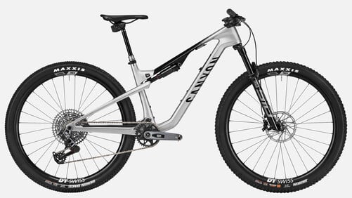 Lux Trail CF 9 Lux Trail CF 9