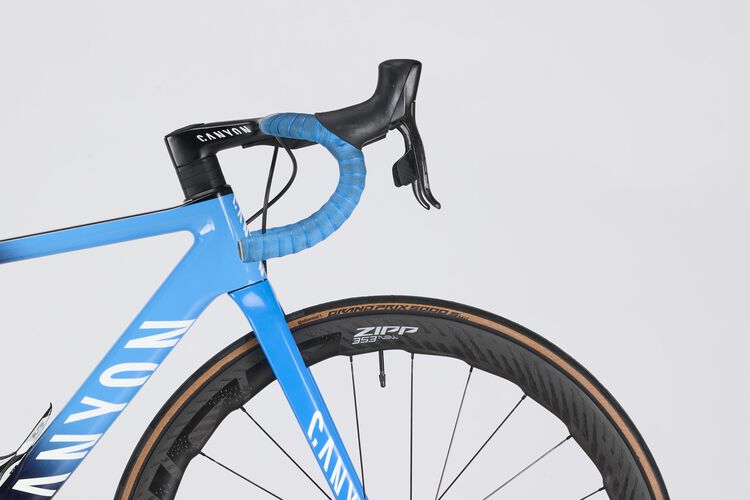 Ultimate CF SLX Team Movistar WMN Ultimate CF SLX Team Movistar WMN