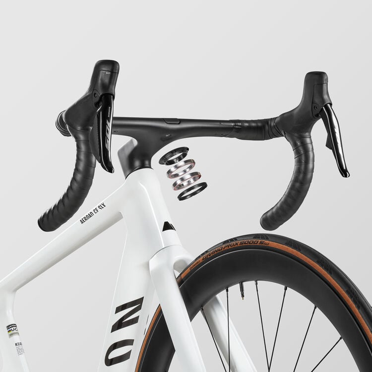 Aeroad CF SLX 7 Di2 C46 Aeroad CF SLX 7 Di2 C46