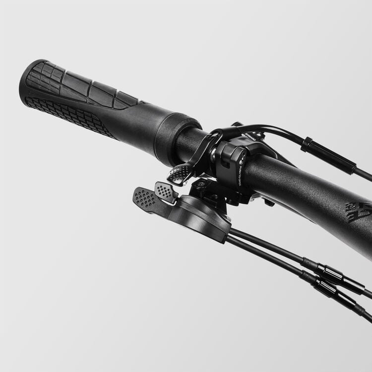 Lux Trail CF 7 Lux Trail CF 7