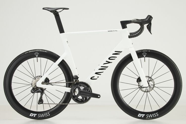 Aeroad CF SLX 8 Di2 Aeroad CF SLX 8 Di2