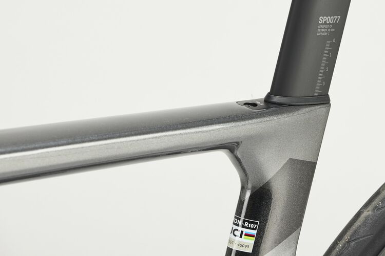 Aeroad CF SLX 8 AXS SPEED Aeroad CF SLX 8 AXS SPEED