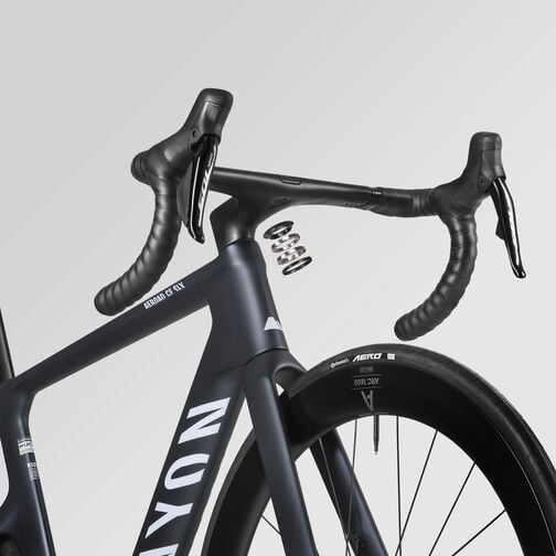 Aeroad CF SLX 7 Di2 Aeroad CF SLX 7 Di2