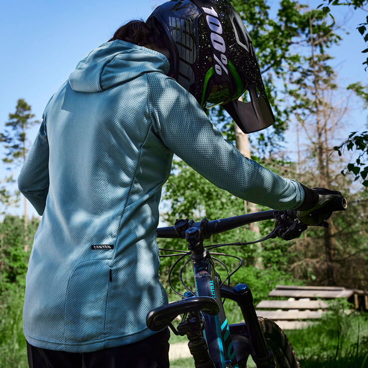 Canyon WMN Signature Pro Hooded MTB Jersey Canyon WMN Signature Pro Hooded MTB Jersey