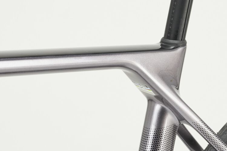 Endurace CF SLX 7 Di2 Endurace CF SLX 7 Di2