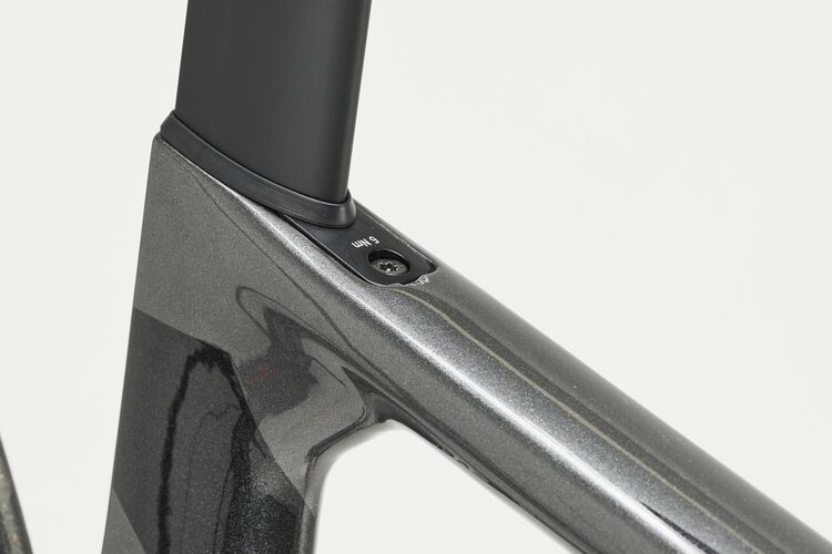 Aeroad CF SLX 8 AXS SPEED Aeroad CF SLX 8 AXS SPEED