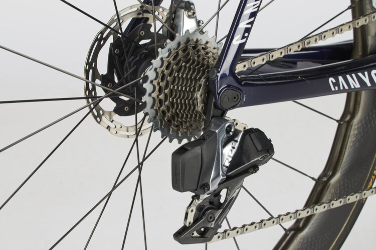Aeroad CF SLX 9 Disc Team Movistar Aeroad CF SLX 9 Disc Team Movistar