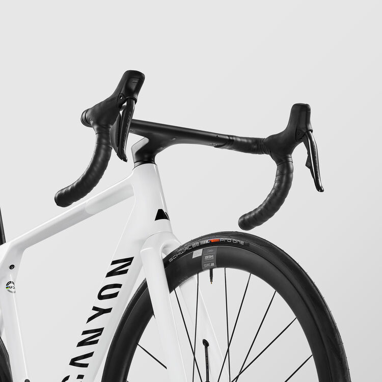 Ultimate CF SLX 8 Di2 Ultimate CF SLX 8 Di2