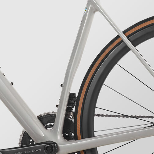 Endurace CF SL 8 Aero Endurace CF SL 8 Aero