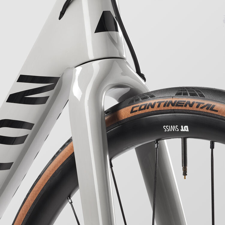 Endurace CF SL 8 Disc Endurace CF SL 8 Disc