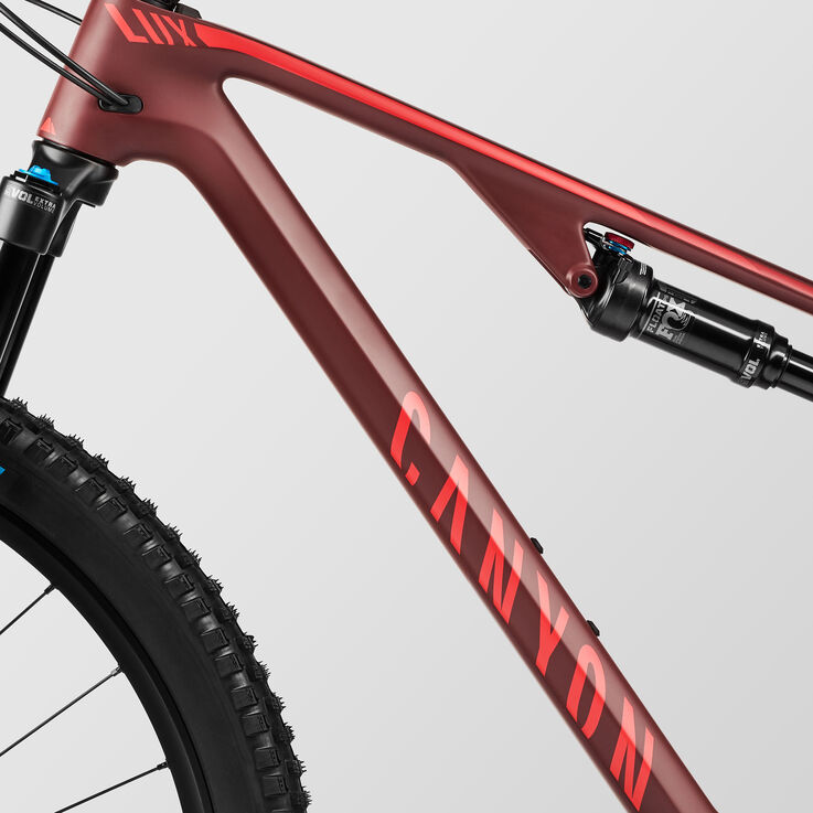 Lux Trail CF 6 Lux Trail CF 6