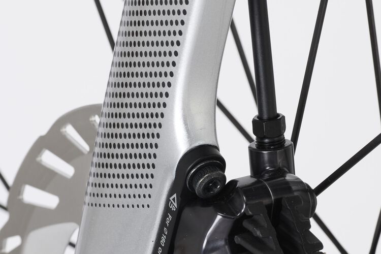 Endurace CF SLX 8 Di2 Endurace CF SLX 8 Di2