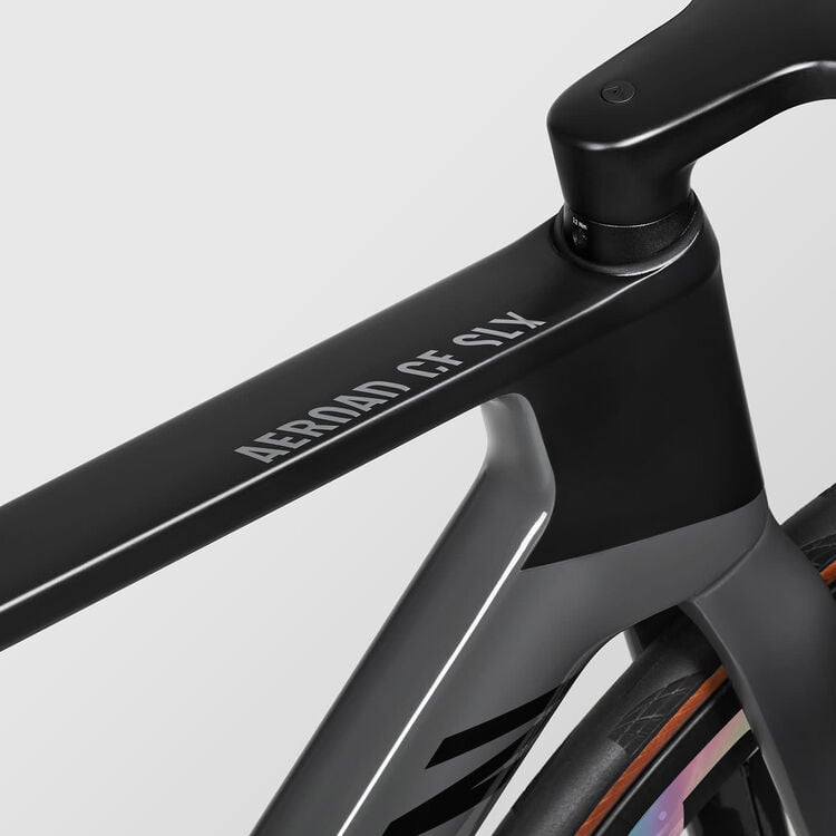 Aeroad CF SLX 8 AXS Aeroad CF SLX 8 AXS