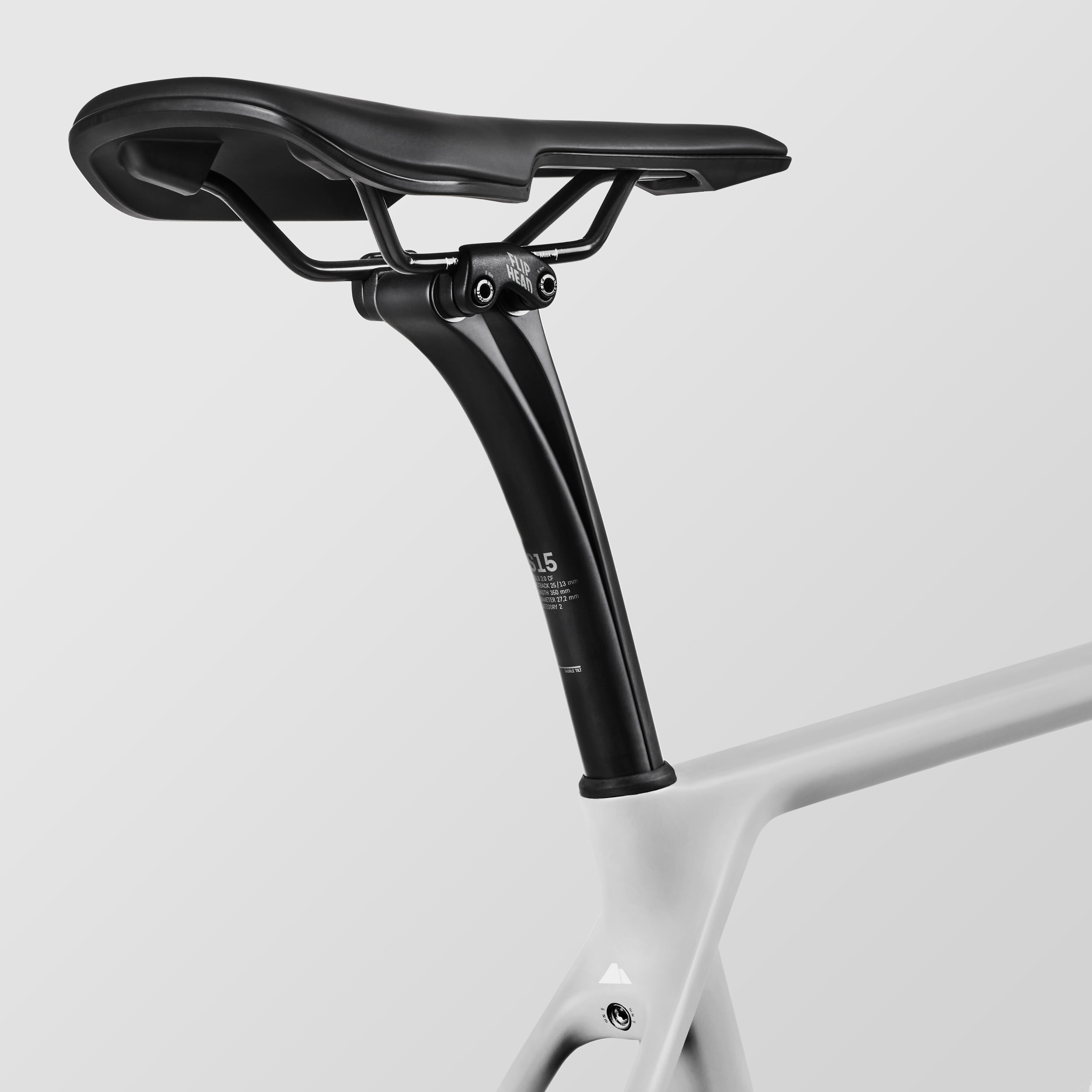 Roadlite CF 8