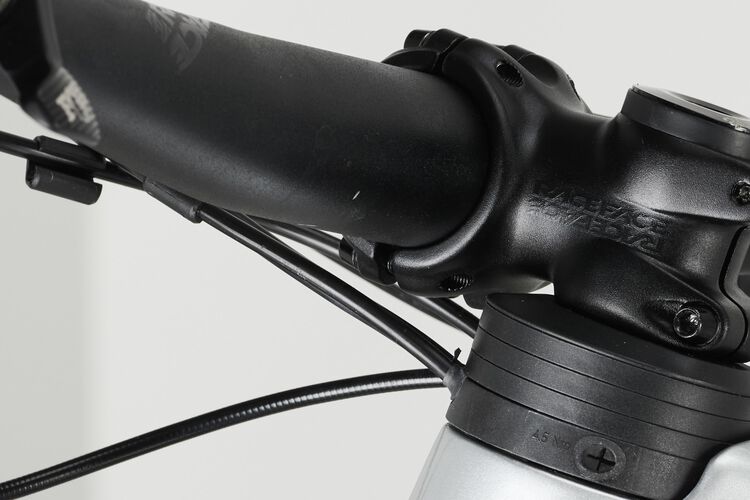 Lux Trail CF 8 Lux Trail CF 8