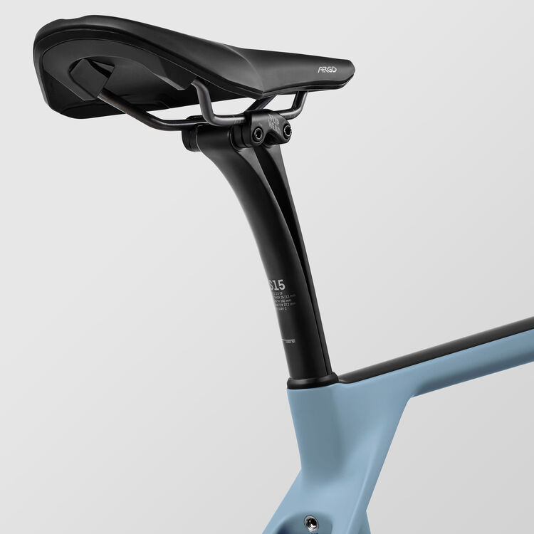 Endurace CF SLX 8 Di2 Endurace CF SLX 8 Di2