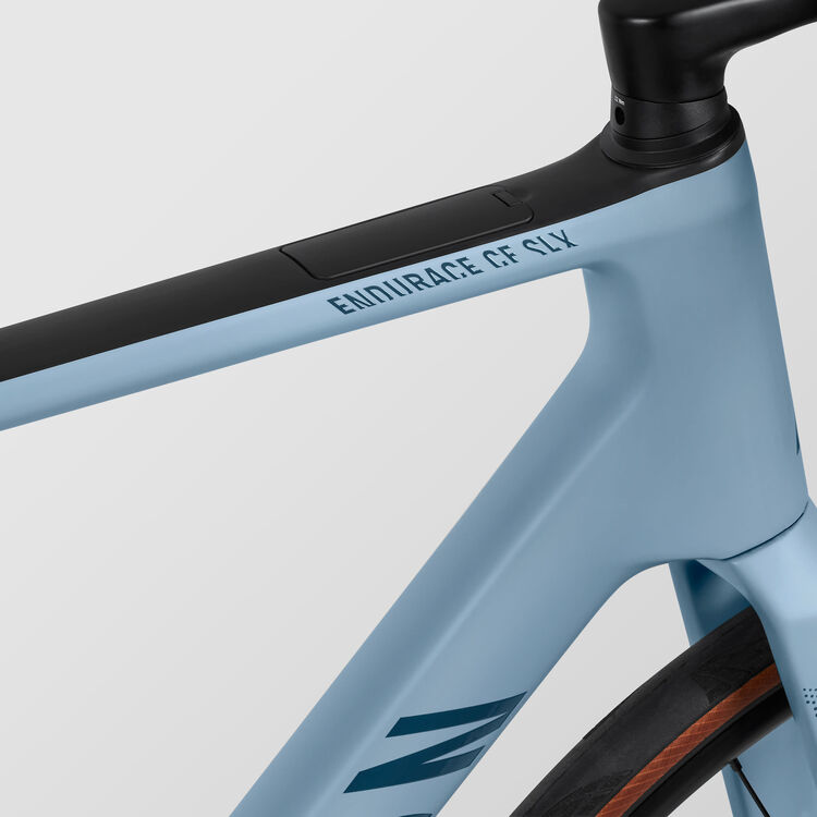 Endurace CF SLX 8 Di2 Endurace CF SLX 8 Di2
