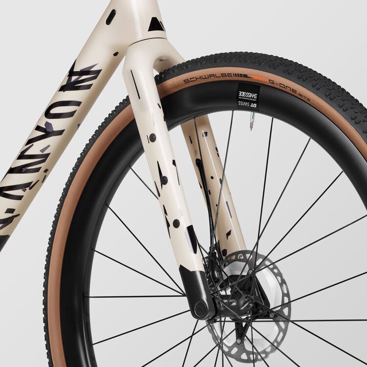 Grizl CF SLX 8 Di2 Grizl CF SLX 8 Di2