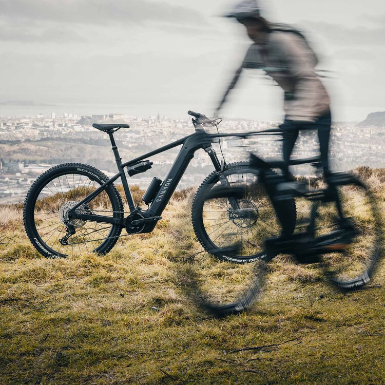 Electric Bike Bike Grand Canyon Canyon Precede:ON CF Review: A Fun