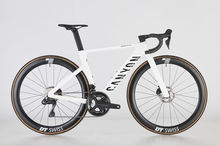 Aeroad CF SLX 8 Di2 Aeroad CF SLX 8 Di2