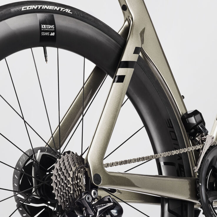 Aeroad CFR Disc Di2 Aeroad CFR Disc Di2