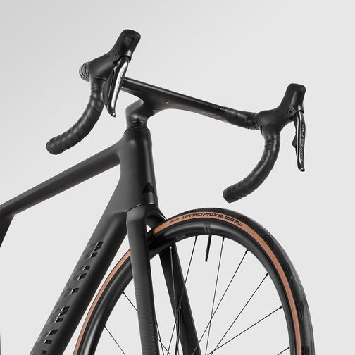 Endurace CF SLX 8 Di2 Endurace CF SLX 8 Di2