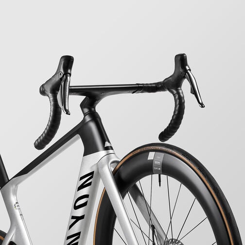 Aeroad CF SLX 8 Di2 Aeroad CF SLX 8 Di2