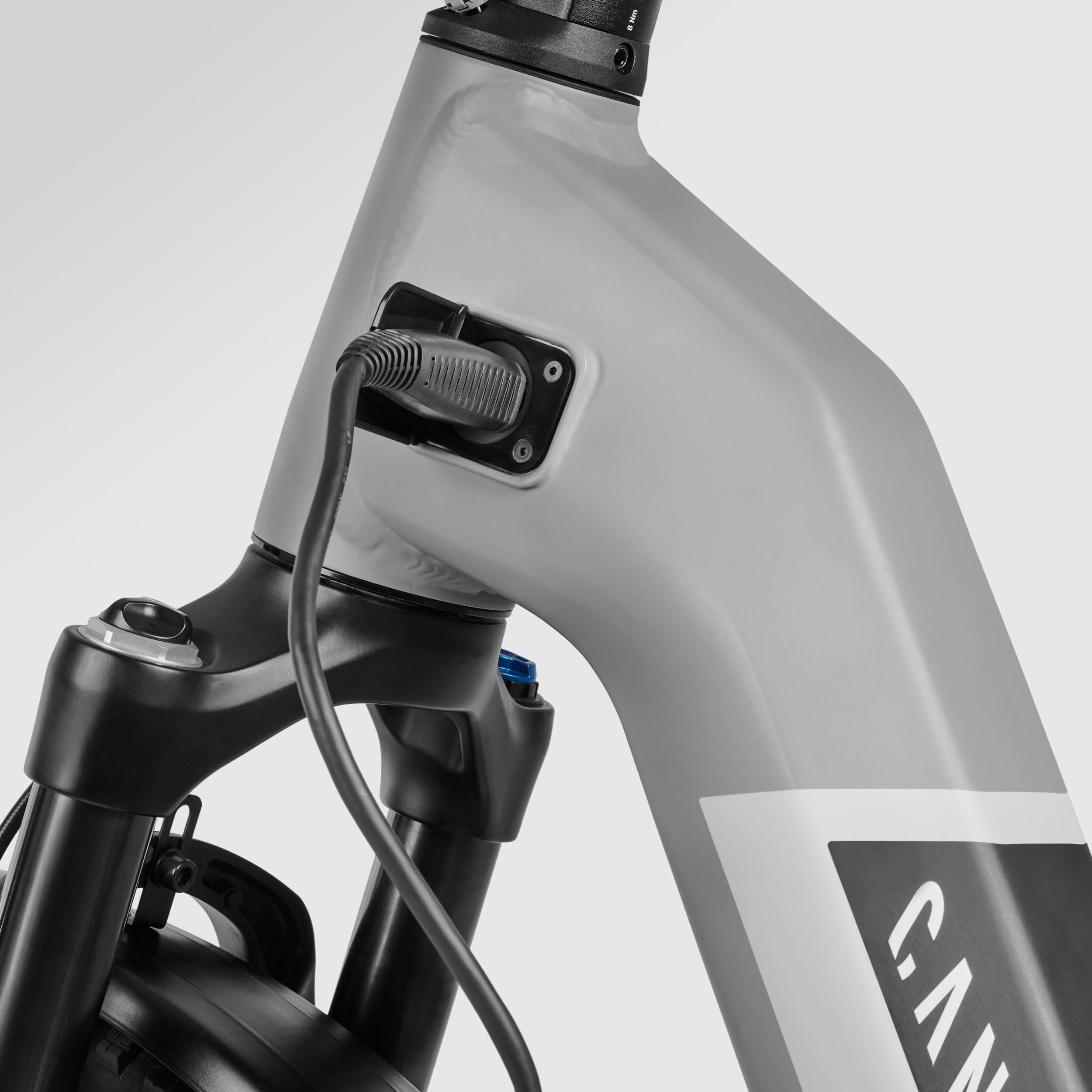 Pathlite:ON 7 SUV step-through