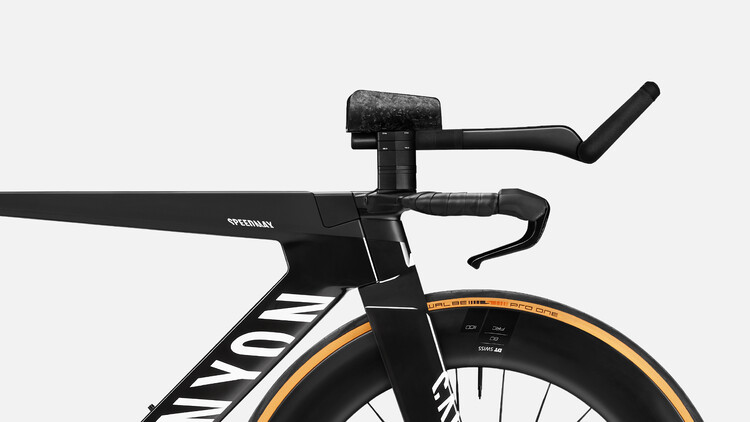 Speedmax CFR TT Speedmax CFR TT