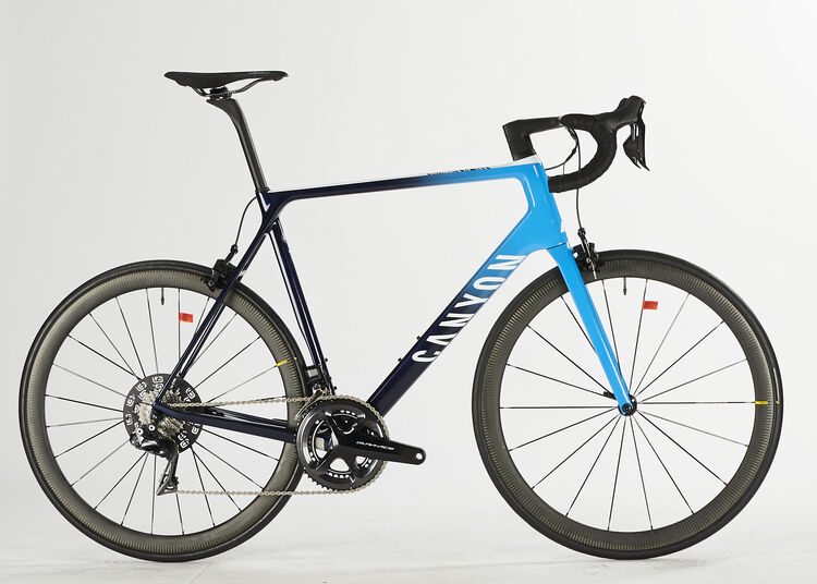 Ultimate CF SLX 9.0 Di2 Ultimate CF SLX 9.0 Di2
