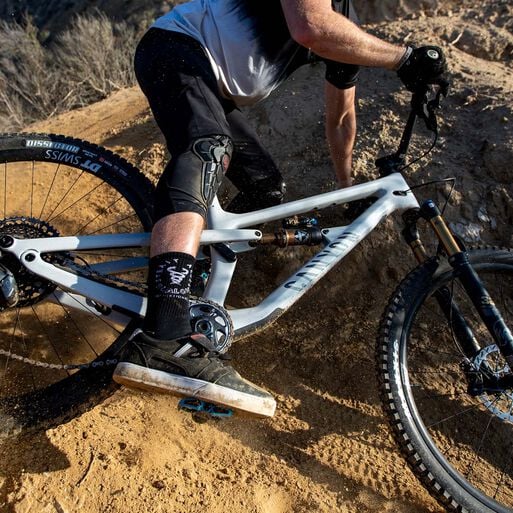 Carbon Full Suspension Mountain Bikes Carbon Full Suspension Mountain Bikes