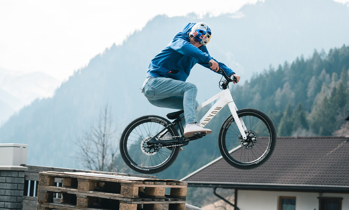 Canyon deals bike trial