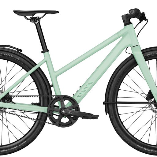 Fietsen met mid-step frame Fietsen met mid-step frame