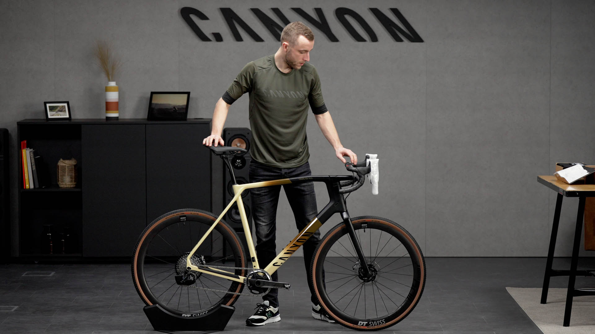 Unbox and assemble your Grail CF SLX