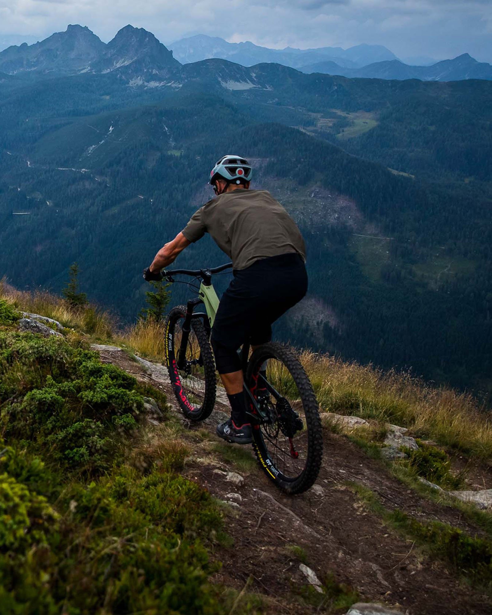 Trail Bikes Trail Bikes