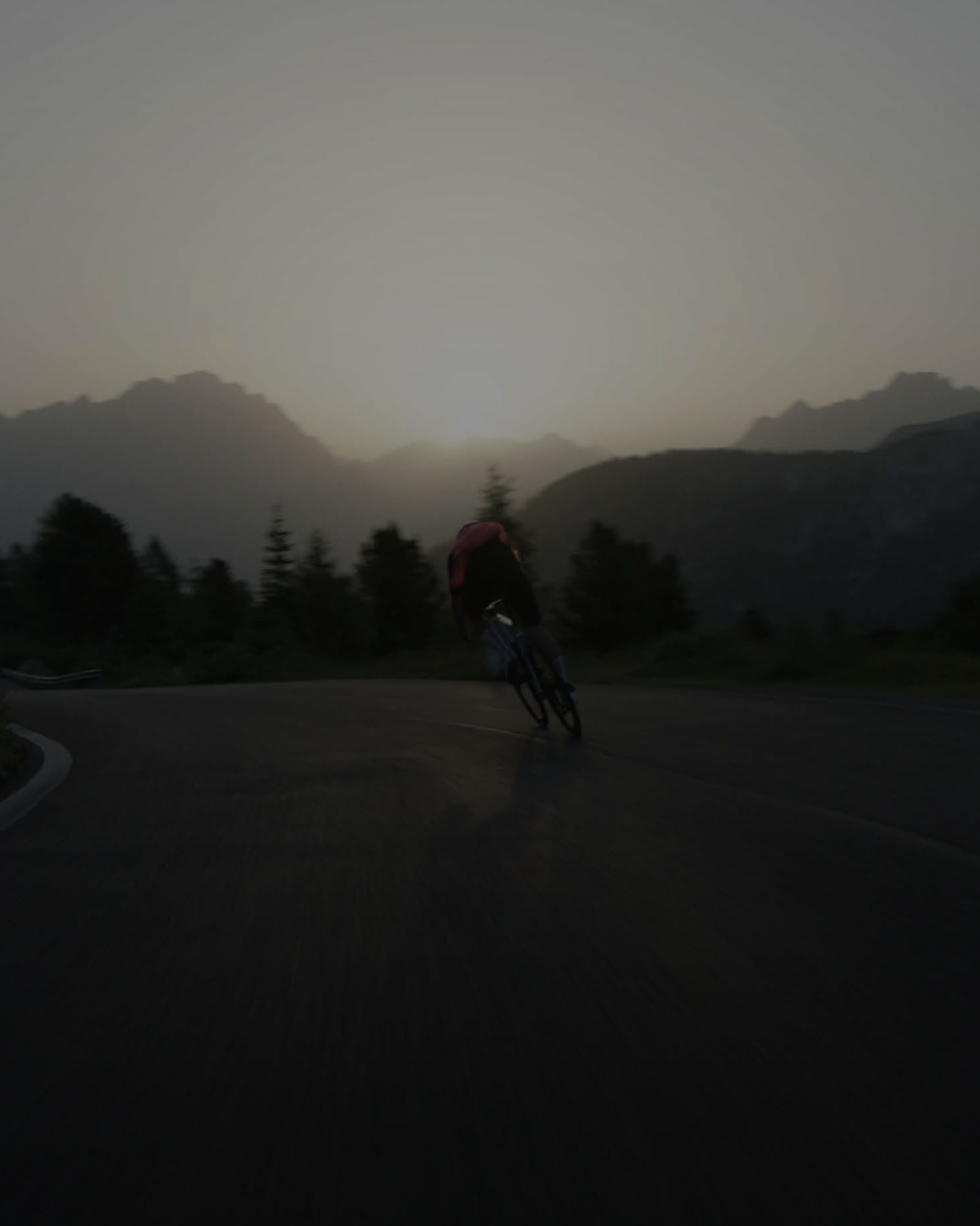 Feel road performance in its purest form. The next-gen Ultimate is here