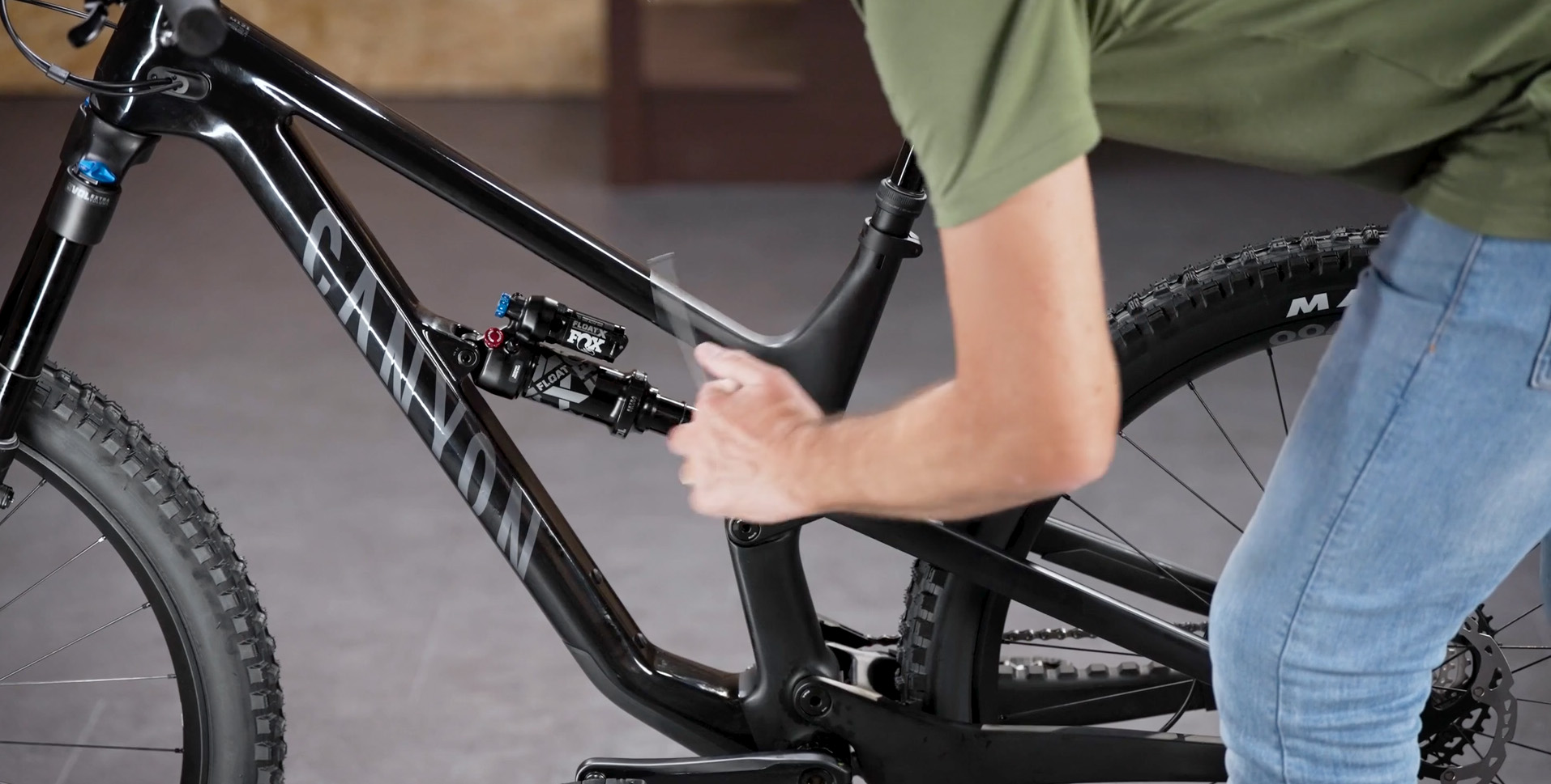 Torque CF support CANYON AU